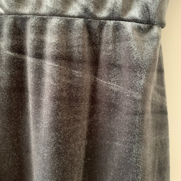 NWOT! Short Sleeve Wrap maternity dress - Picture 5 of 6